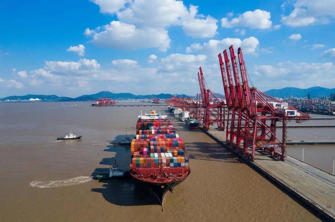 海運價格飆升 外貿廠商話“箱愁”