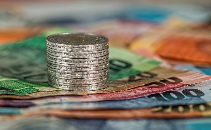 若美元再貶0.8%，全球貨幣戰將燃爆！歐元、人民幣不斷升值，多國本幣匯率大幅波動！