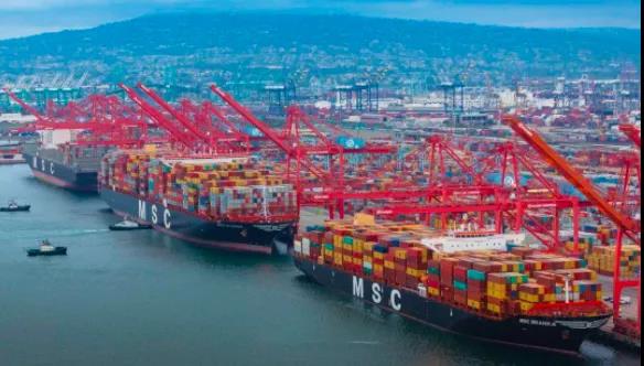 11月份訂單還在等待發(fā)貨!集裝箱短缺需求回升導(dǎo)致海運(yùn)成本翻三倍!全球供應(yīng)鏈遭破壞