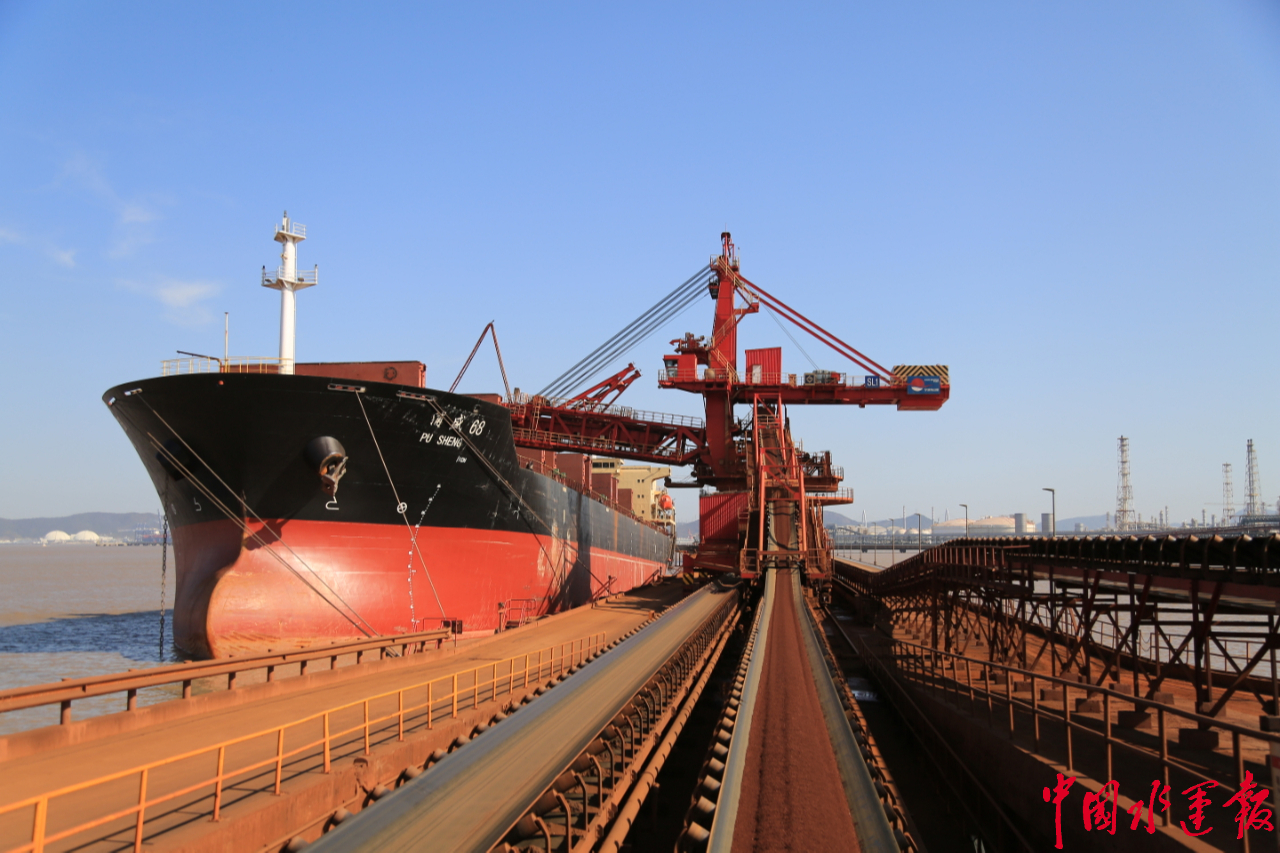 寧波舟山港2020年運輸生產實現逆勢增長 貨物吞吐量連續第12年保持全球第一