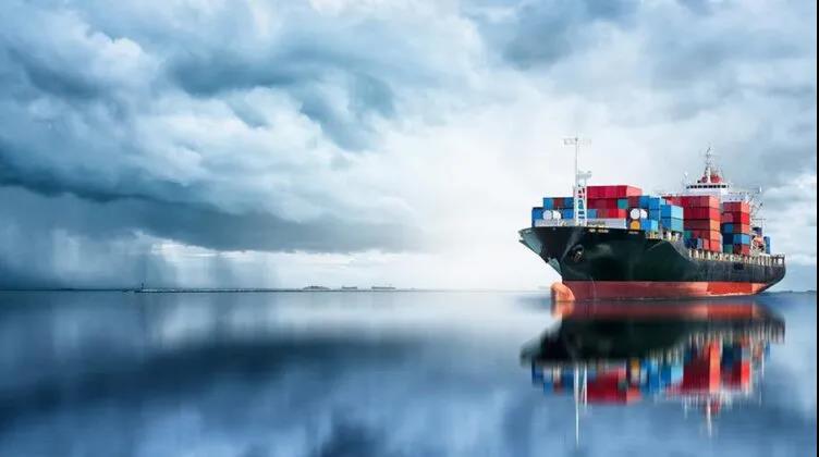 全球集裝箱短缺50萬TEU,美線報價13000$!飆升運費給經(jīng)濟(jì)復(fù)蘇帶來阻力