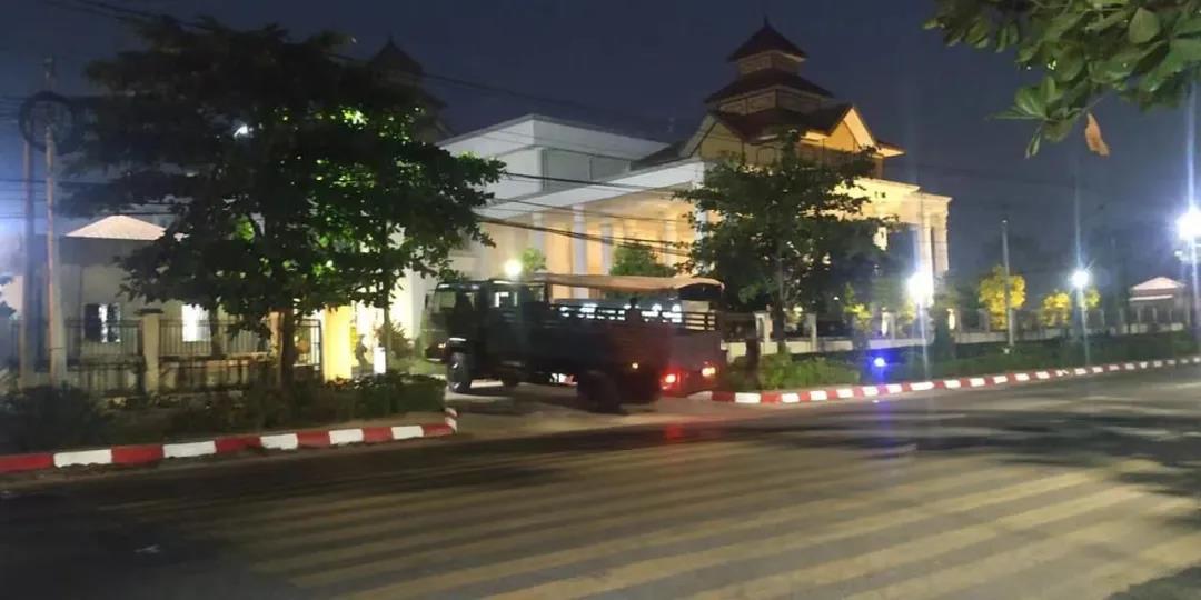 注意！東南亞該國發生政變！軍方宣布接管政權，國家進入緊急狀態