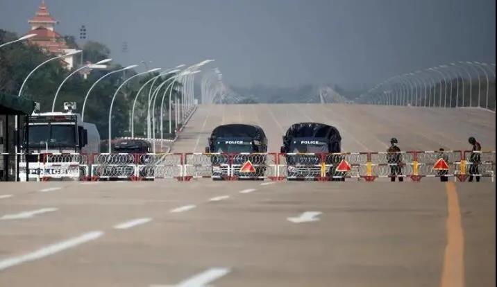 抗議活動頻發，運輸延誤！赫伯羅特暫停緬甸訂艙服務，達飛暫停運費支付