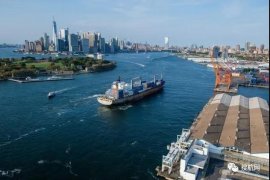 集裝箱船供應緊張！租船費用創(chuàng)13年新高，這家船東預計今年收益增長