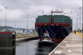 巴拿馬運河工人超負荷工作，拖船船長工作時竟然睡著了