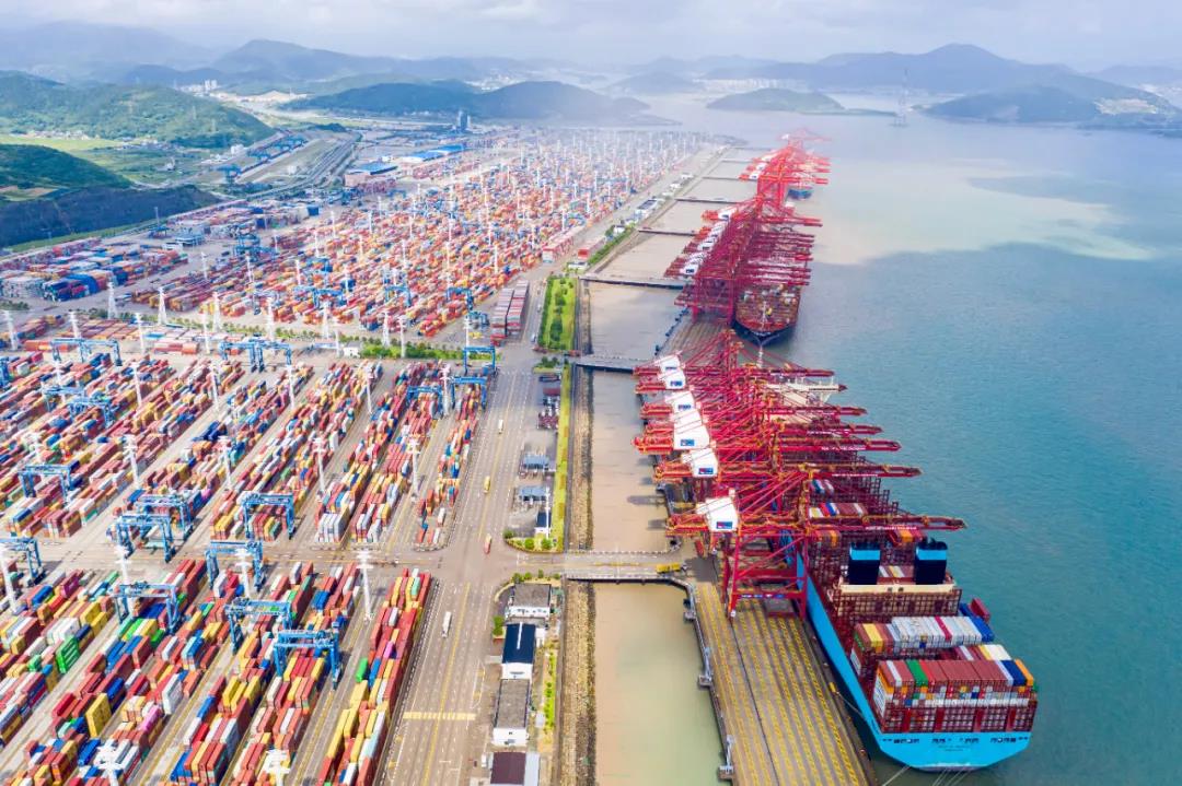 數據公開:寧波舟山港連續第三年實現年貨物吞吐量超11億噸 !