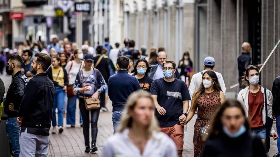 奧密克戎席卷全球89個國家/地區(qū),美日增確診超20萬例!多國公布和收緊防疫措施!