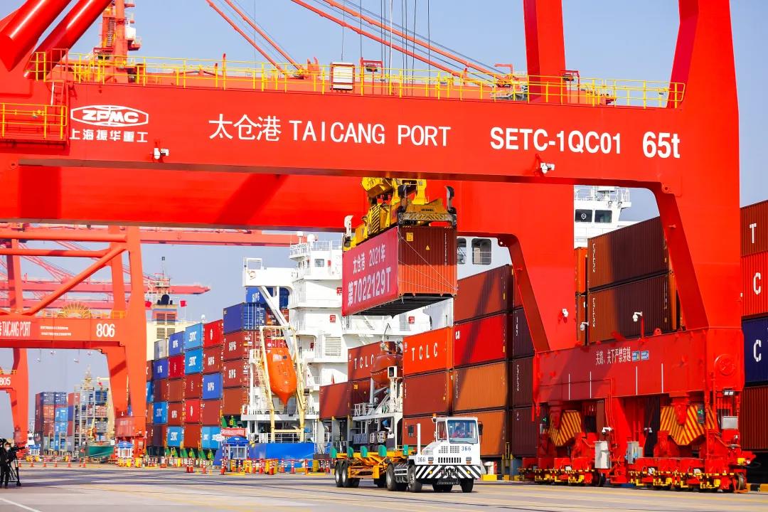 內河港口年吞吐量破700萬標箱，怎么做到的？ 