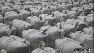 罕見!散貨船運輸咖啡豆!集裝箱船短缺已經(jīng)沒轍了