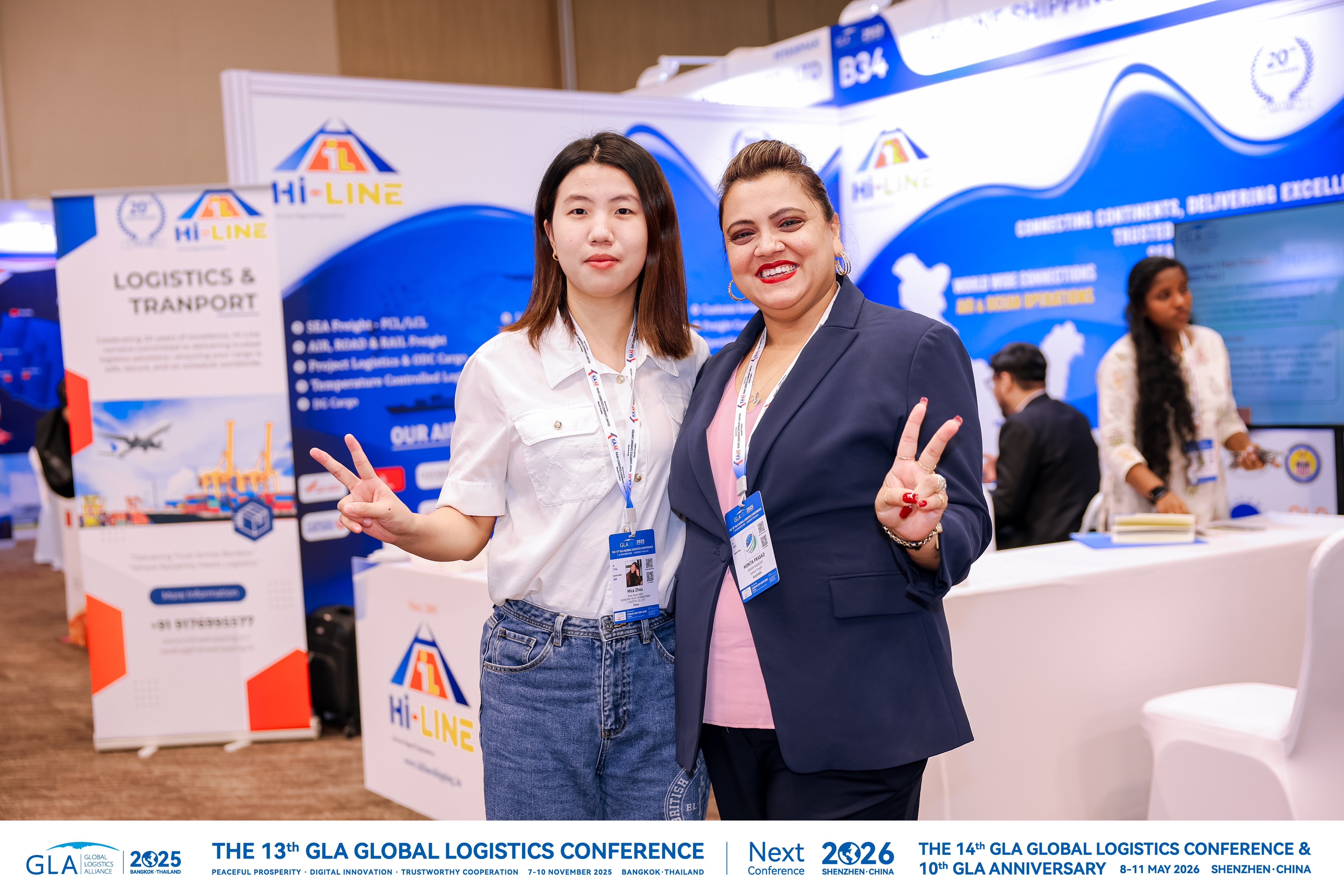 太捷業務員與國際客戶的友好交流